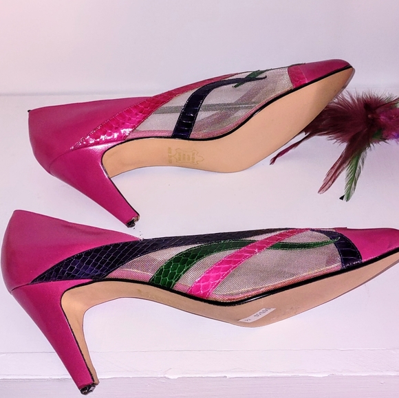 Vintage Karen Scott Fuchsia Heels - Picture 3 of 13